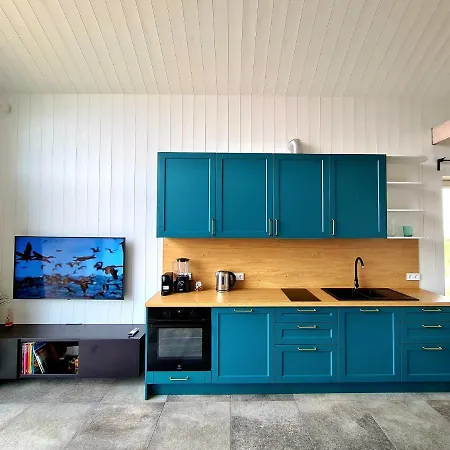 Lovely New 2-Bedroom Ev Friendly Apartment Svencele Exterior photo