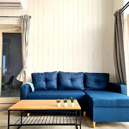 Lovely New 2-Bedroom Ev Friendly Apartment Svencele Exterior photo