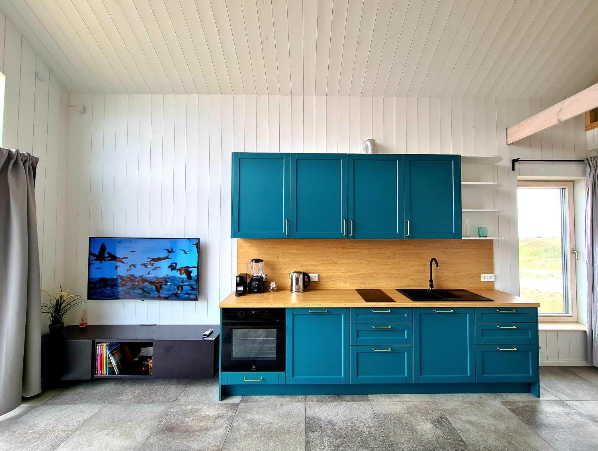 Lovely New 2-bedroom Ev Friendly Apartment *