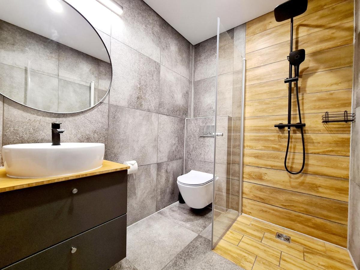 Lovely New 2-bedroom Ev Friendly * Svencele