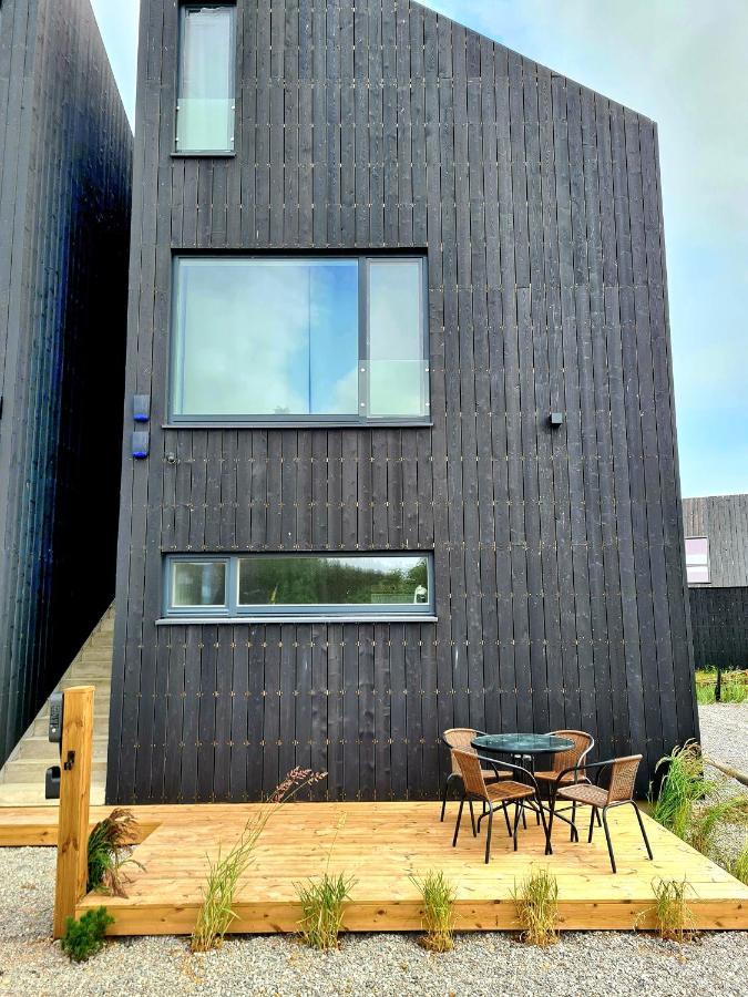Lovely New 2-bedroom Ev Friendly * Svencele